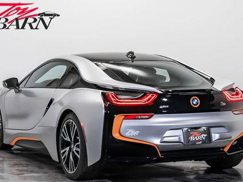 Used 2015 BMW i8 image 3