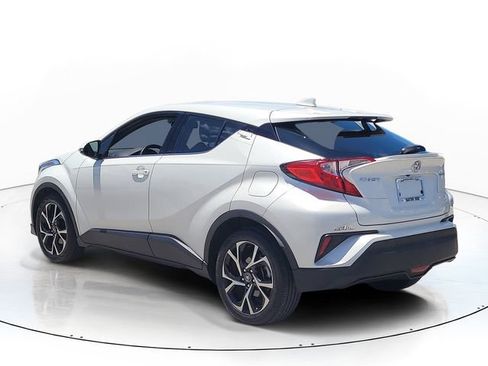 Used 2019 Toyota C-HR Limited FWD image 7