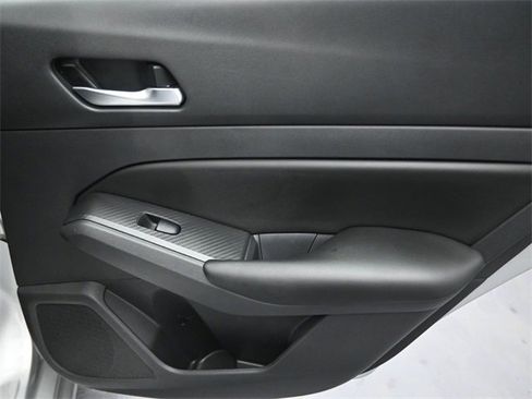 Used 2022 Nissan Altima 2.5 S image 25