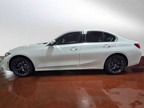 Used 2025 BMW 330i xDrive Sedan w/ M Sport Package image 6