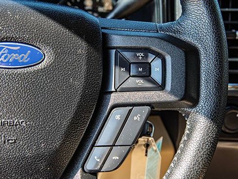 Used 2015 Ford F150 XLT w/ Equipment Group 301A Mid RWD image 10