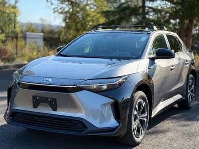 Certified 2025 Toyota bZ4X AWD w/ Weather Package