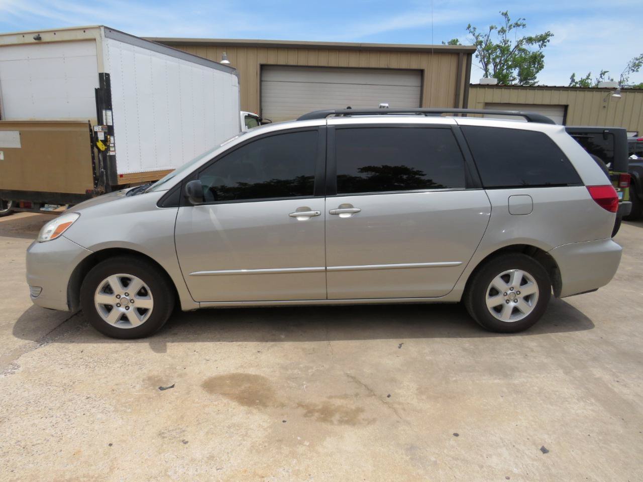 Used 2005 Toyota Sienna LE FWD image 33
