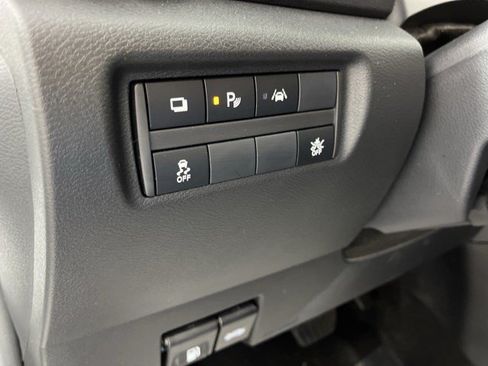 Used 2025 Nissan Versa S w/ Trunk Package FWD image 26