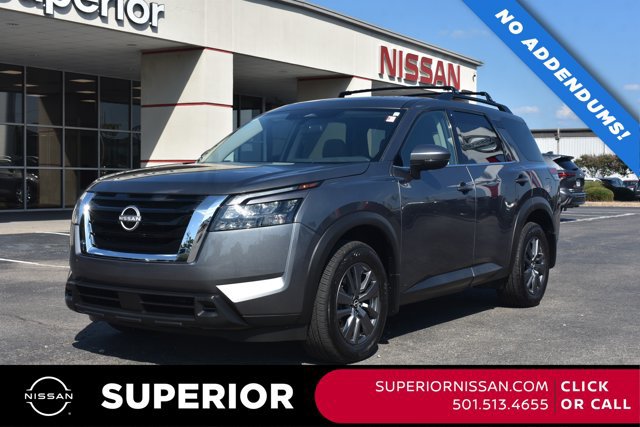Used 2025 Nissan Pathfinder SV w/ SV Premium Package AWD/4WD image 1