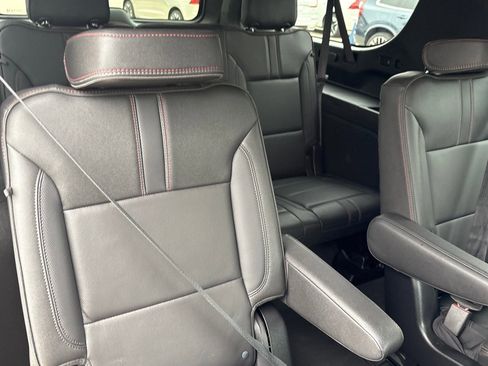 Used 2022 Chevrolet Suburban RST w/ Luxury Package image 42