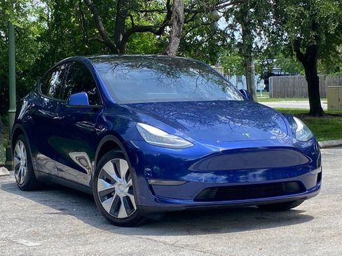 Used 2021 Tesla Model Y Long Range AWD/4WD image 5