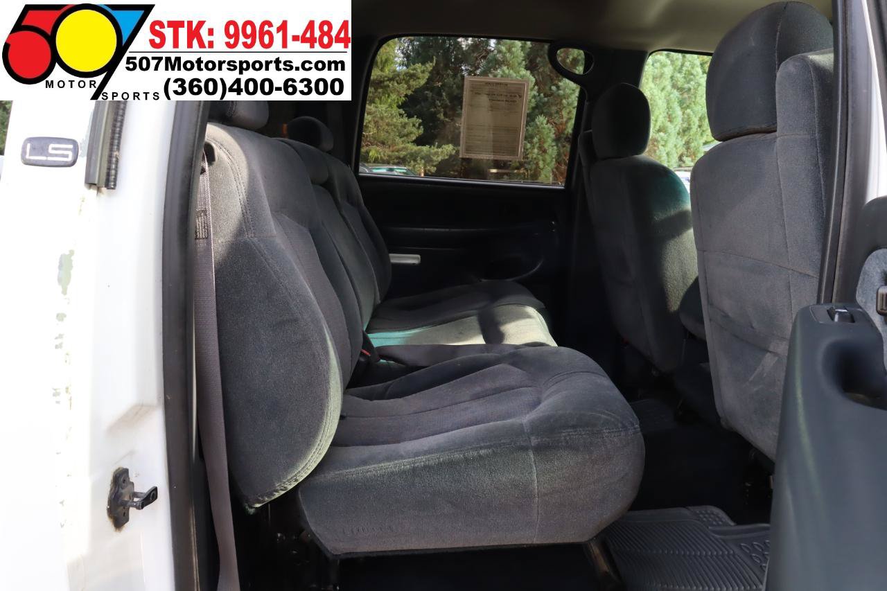 Used 2002 Chevrolet Silverado 3500 LS w/ Electrical Convenience Pkg AWD/4WD image 17