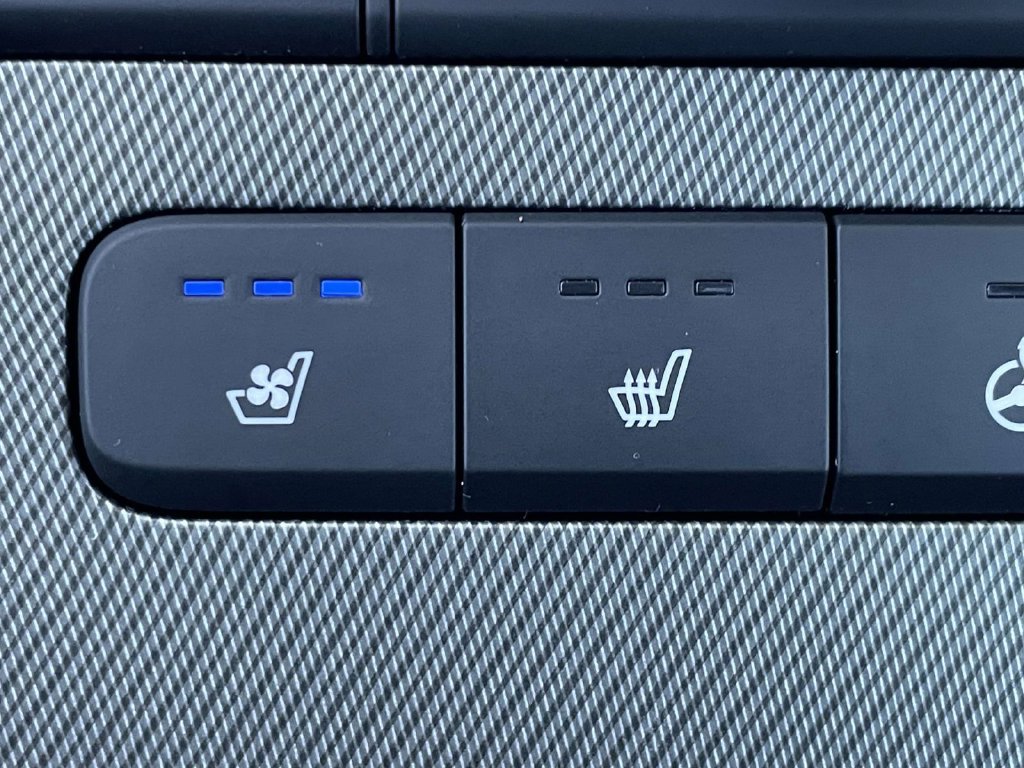Certified 2025 Hyundai Palisade SEL FWD image 32