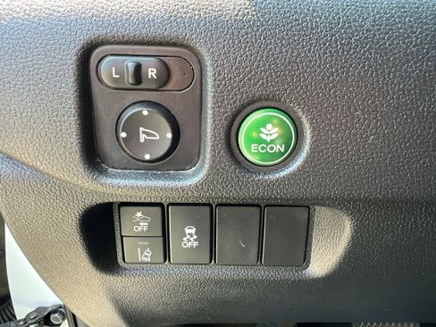 Used 2021 Honda Pilot Special Edition image 17