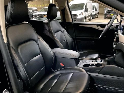 Certified 2020 Ford Escape SEL AWD/4WD image 7