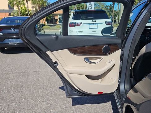 Used 2018 Mercedes-Benz C 300 Sedan image 12