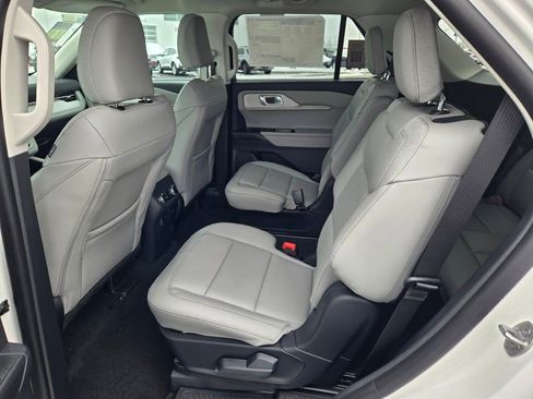 New 2026 Ford Explorer Active w/ Active Comfort Package image 20