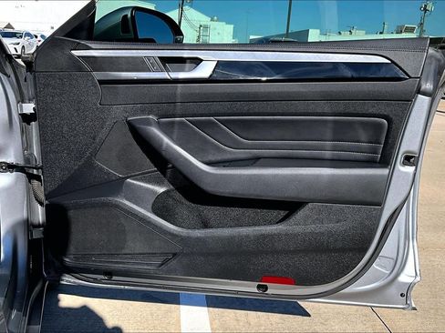 Used 2021 Volkswagen Arteon SE w/ Arteon MDO Package image 21