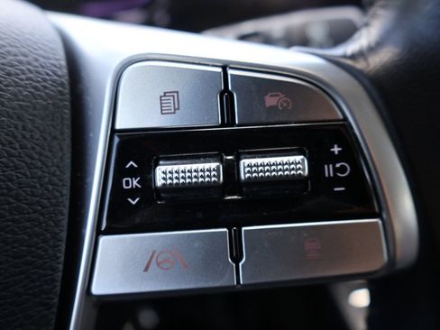 Used 2025 Kia Telluride S FWD image 25