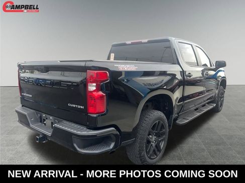 Used 2022 Chevrolet Silverado 1500 Custom Trail Boss AWD/4WD image 5