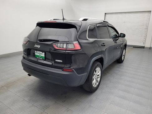 Used 2019 Jeep Cherokee Latitude w/ Popular Appearance Group image 9