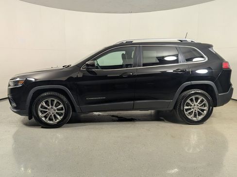 Used 2021 Jeep Cherokee Latitude Lux w/ Comfort/Convenience Group image 4