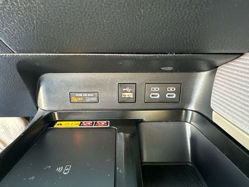 Certified 2025 Toyota Camry SE w/ Convenience Package FWD image 44