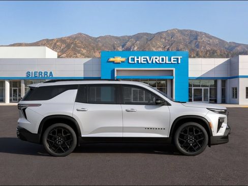 New 2026 Chevrolet Traverse RS w/ LPO, Floor Liner Package FWD image 3