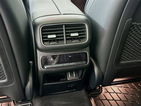 Used 2023 Mercedes-Benz GLS 450 4MATIC image 27