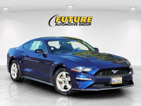 Used 2019 Ford Mustang Coupe RWD image 1