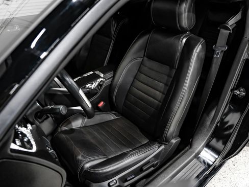 Used 2013 Ford Mustang GT Premium w/ Security Pkg image 33