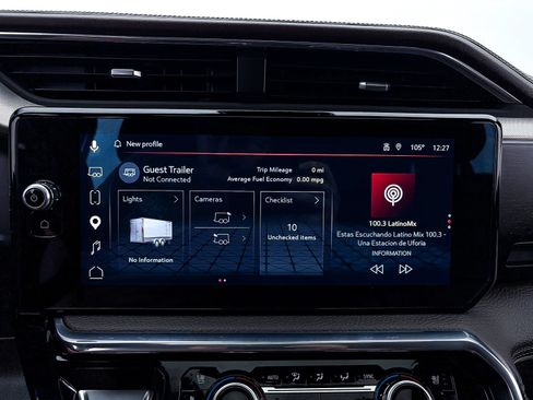 Used 2025 GMC Sierra 1500 Denali AWD/4WD image 10