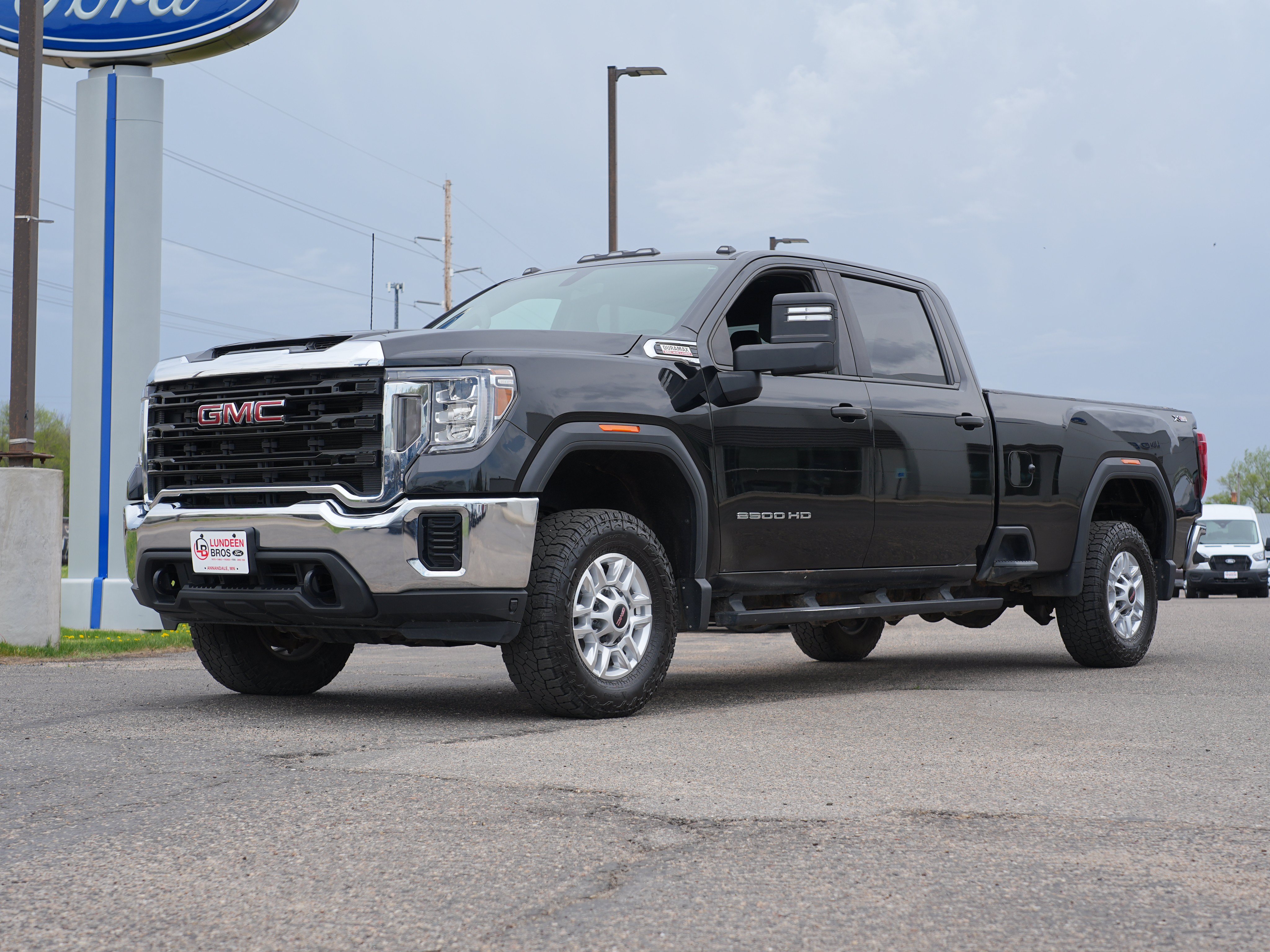 Used 2021 GMC Sierra 2500 4x4 Crew Cab w/ Convenience Package image 8