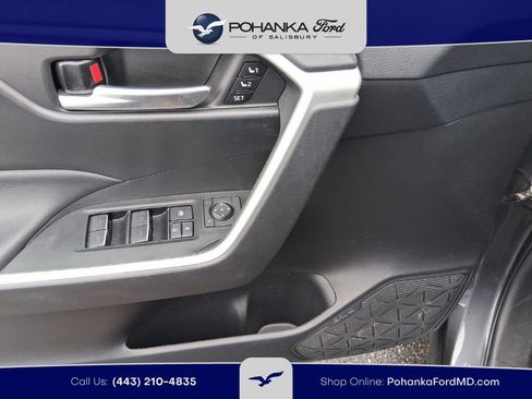 Used 2022 Toyota RAV4 XLE Premium AWD/4WD image 10
