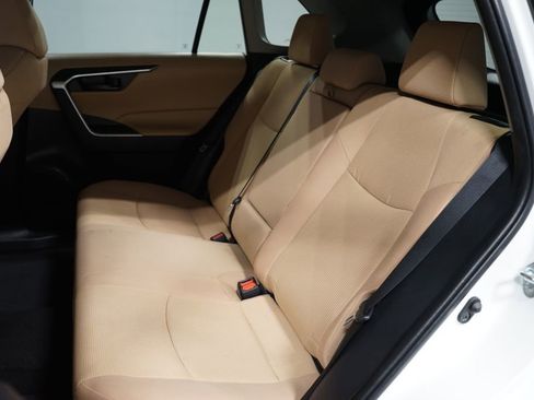 Certified 2025 Toyota RAV4 LE image 28