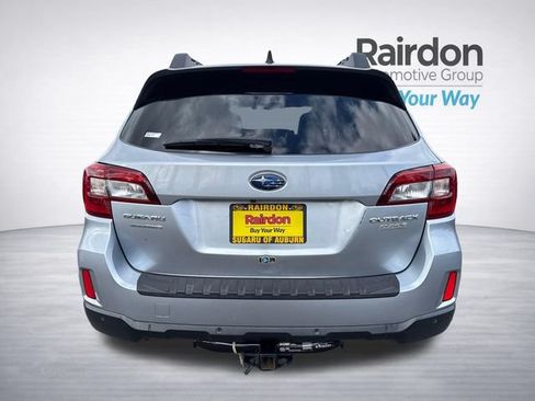 Used 2017 Subaru Outback 2.5i Limited AWD/4WD image 6