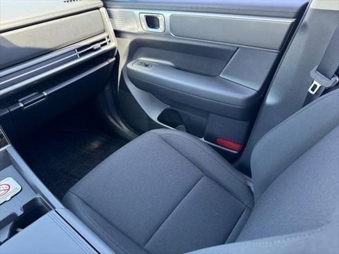 New 2025 Hyundai Santa Fe SE image 11