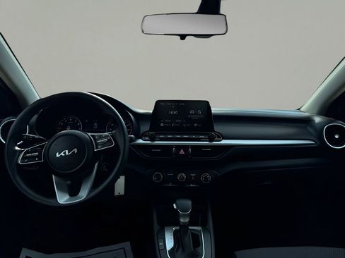 Used 2023 Kia Forte LXS image 14