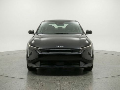 Used 2025 Kia K4 LXS image 2
