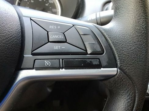 Used 2021 Nissan Versa S FWD image 14