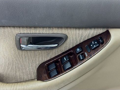 Used 2002 Subaru Outback Wagon image 20