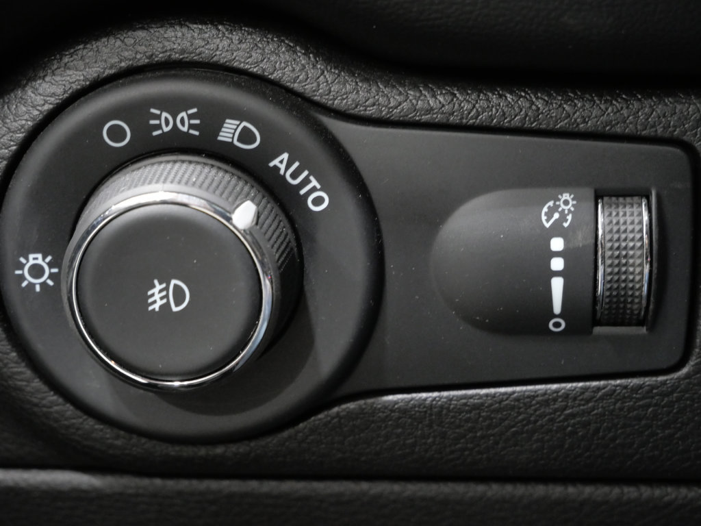Used 2023 Dodge Durango GT AWD/4WD image 15