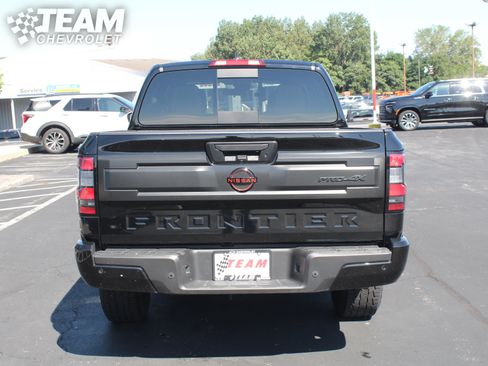 Used 2026 Nissan Frontier PRO-4X AWD/4WD image 5