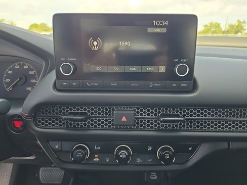 Certified 2025 Honda HR-V Sport image 17