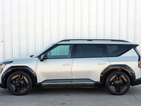 Used 2024 Kia EV9 GT-Line image 53