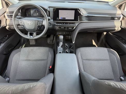 Used 2025 Toyota Camry LE FWD image 11
