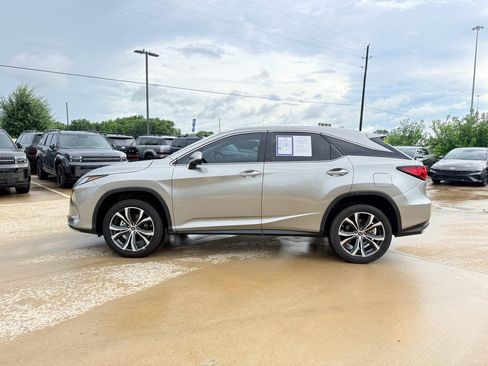 Used 2022 Lexus RX 350 FWD w/ Premium Package image 8