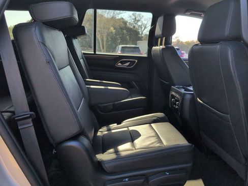 Used 2024 Chevrolet Tahoe LT RWD image 30