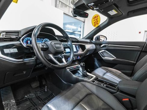 Used 2019 Audi Q3 2.0T Premium Plus w/ Premium Plus Package AWD/4WD image 4