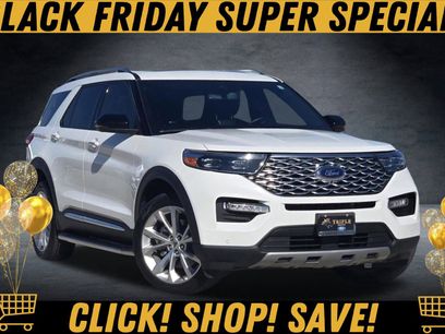 Certified 2022 Ford Explorer Platinum w/ Technology Package