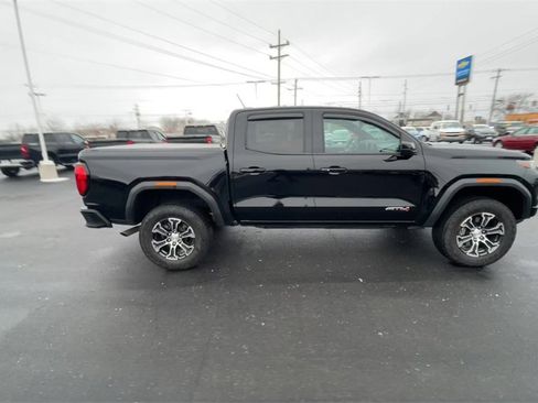Used 2023 GMC Canyon AT4 w/ AT4 Premium Package image 9