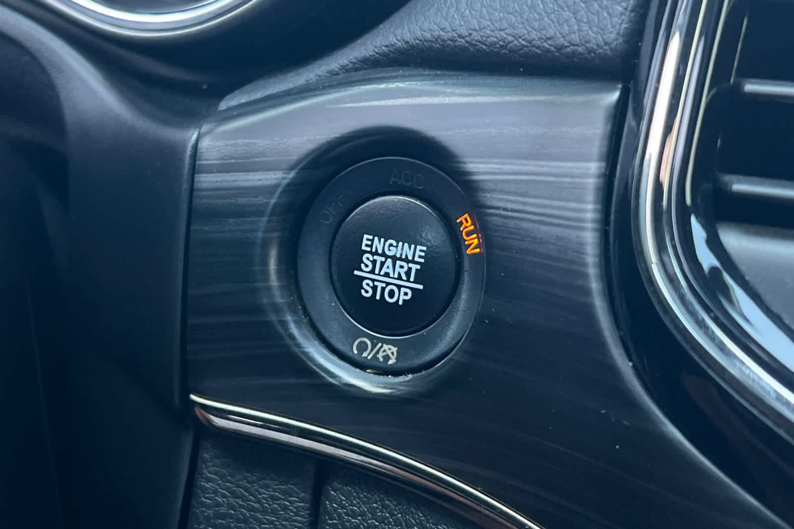 Used 2019 Jeep Grand Cherokee Limited X RWD image 24