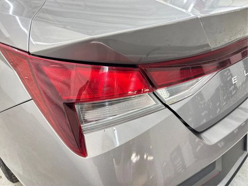 Used 2024 Hyundai Elantra SEL FWD image 32