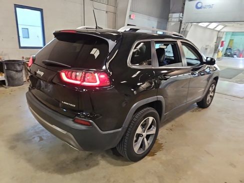 Used 2019 Jeep Cherokee Limited AWD/4WD image 6